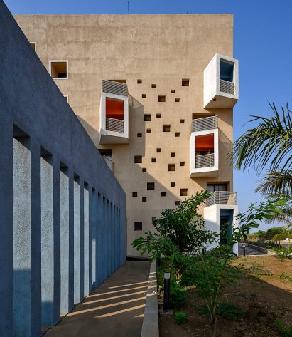 Boxy balconies