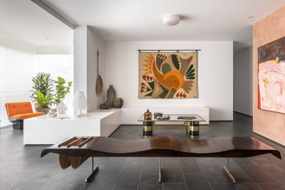 Living area with midcentury bench