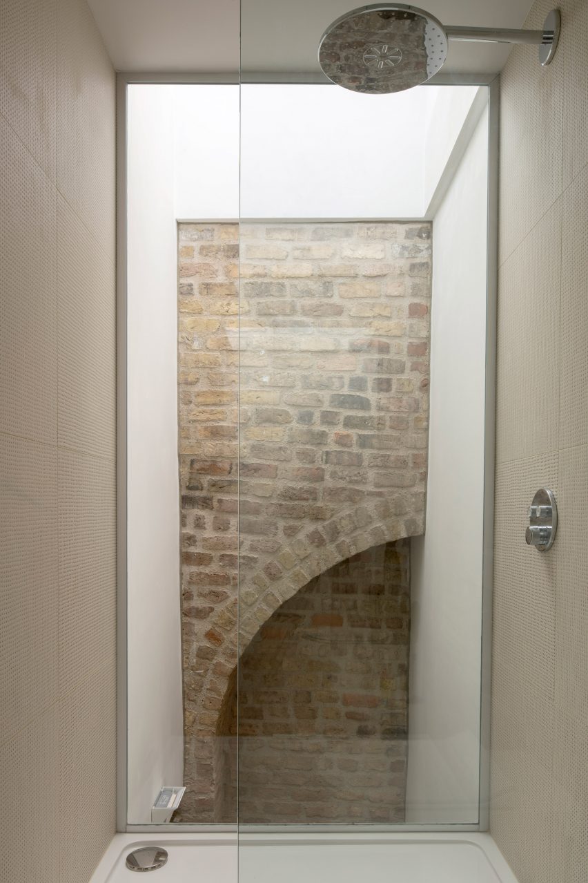 Dublin cottage extension by Scullion Architects