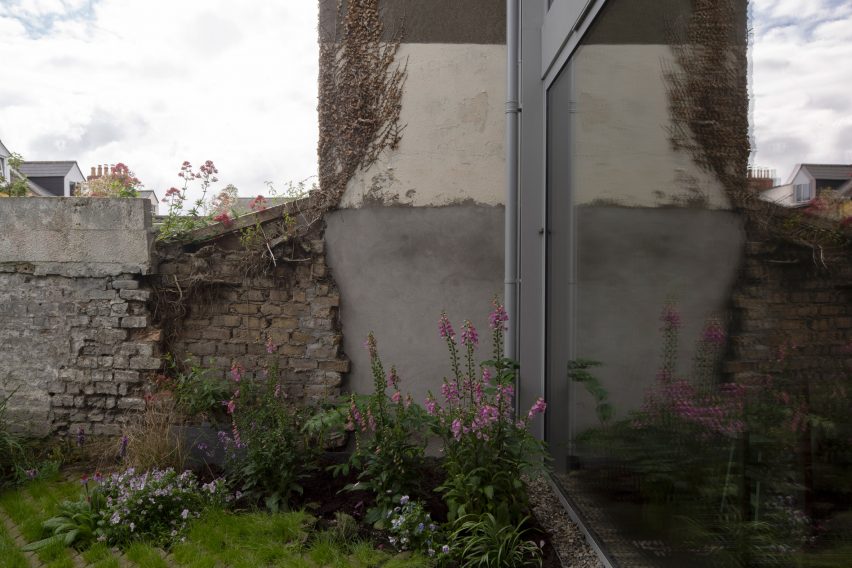 Dublin cottage extension by Scullion Architects