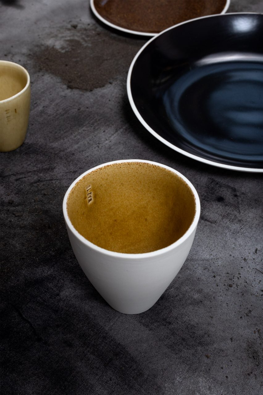 Cup made by Smogware designers Iris de Kievith and Annemarie Piscaer