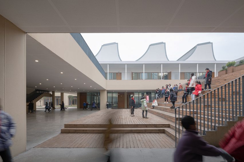 Quing Yi Jiang Road Elementary School by Trace Architecture Office