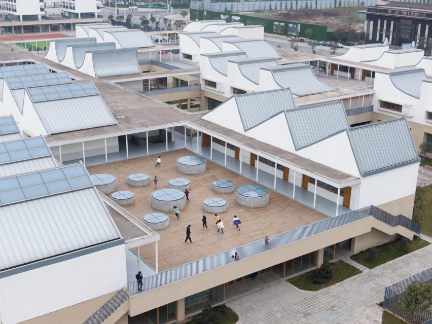 Quing Yi Jiang Road Elementary School by Trace Architecture Office
