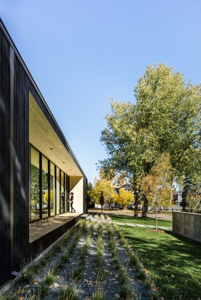 Studio B house