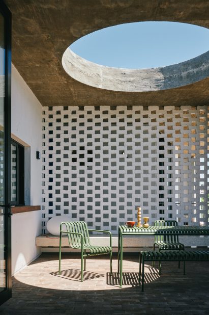 Internal courtyard with circular skylight