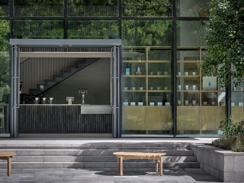 Blue Bottle Coffee Shanghai outdoor seating