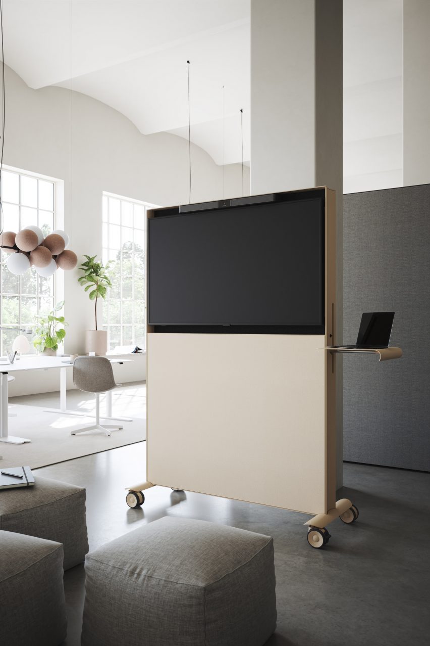 Agile mobile mediascreen by Studio Stockholm for Abstracta