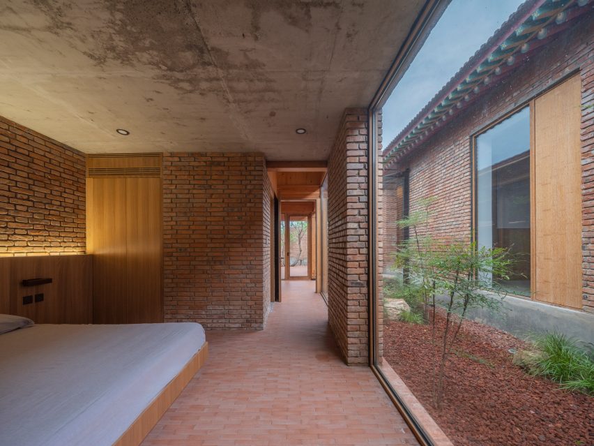 Interior of Mixed House by Arch Studio