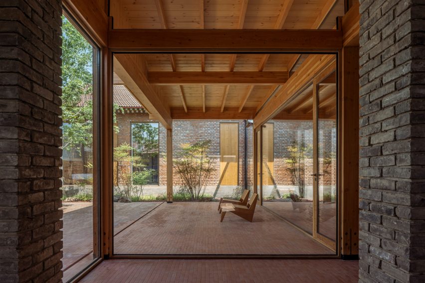 Interior of Mixed House by Arch Studio