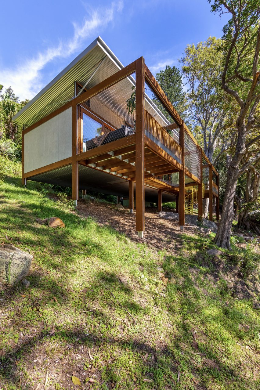 Exterior of Balmy Palmy House by CplusC Architectural Workshop
