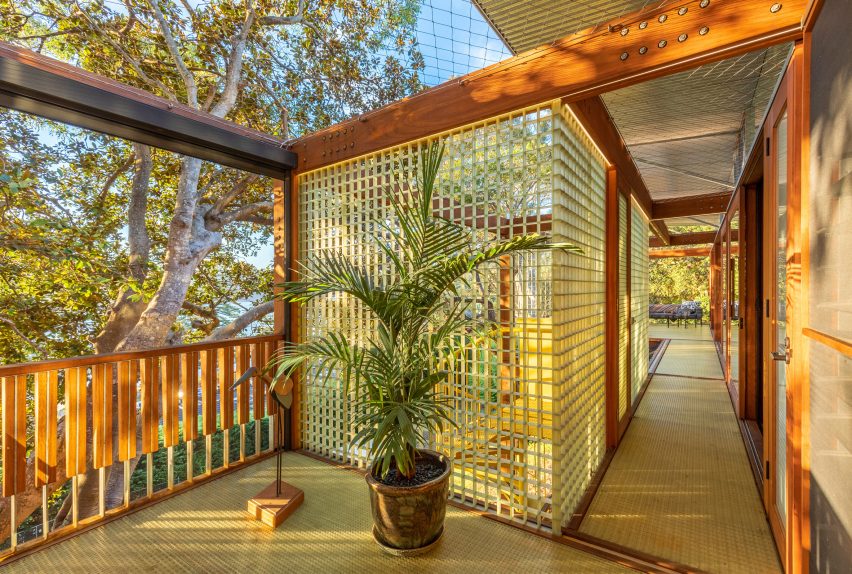 Exterior of Balmy Palmy House by CplusC Architectural Workshop