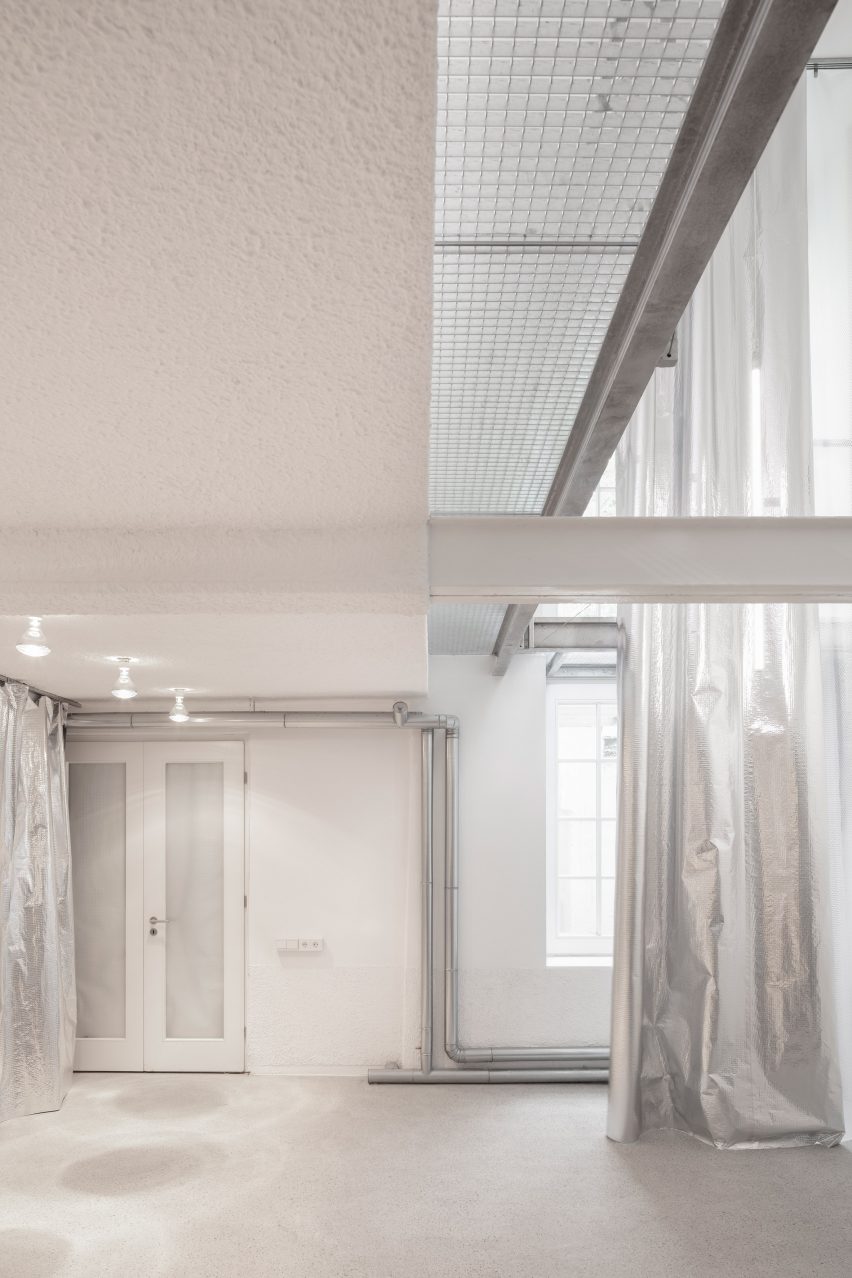 Industrial office extension in Munich by Buero Wagner