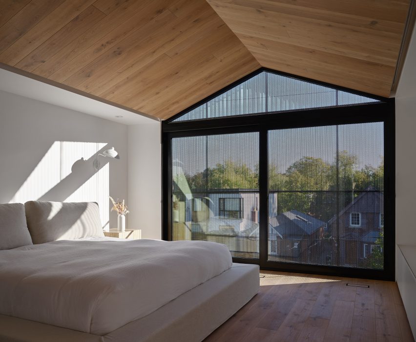 Everden House in Toronto by StudioAC