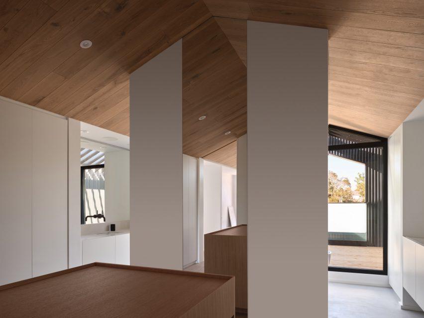 Everden House in Toronto by StudioAC