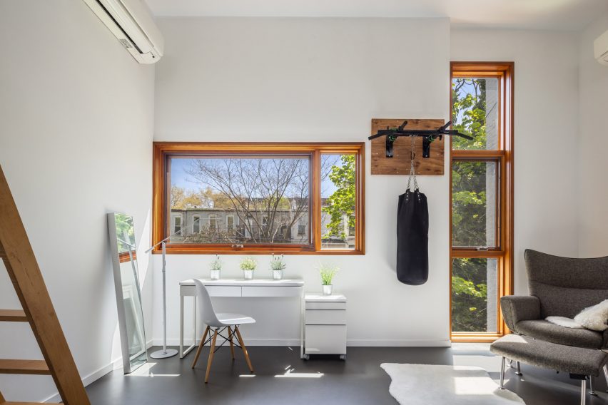 17 Jackson Place by Fanny and Matthew Mueller