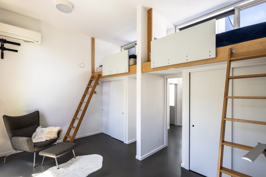 17 Jackson Place by Fanny and Matthew Mueller