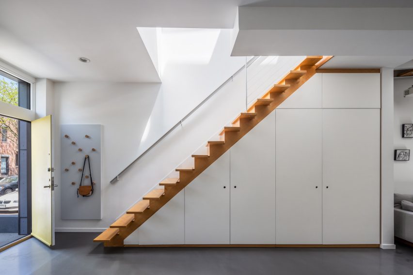 17 Jackson Place by Fanny and Matthew Mueller