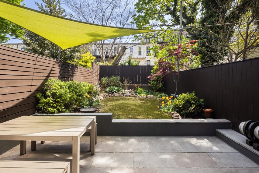 17 Jackson Place by Fanny and Matthew Mueller