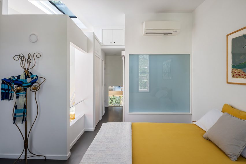 17 Jackson Place by Fanny and Matthew Mueller