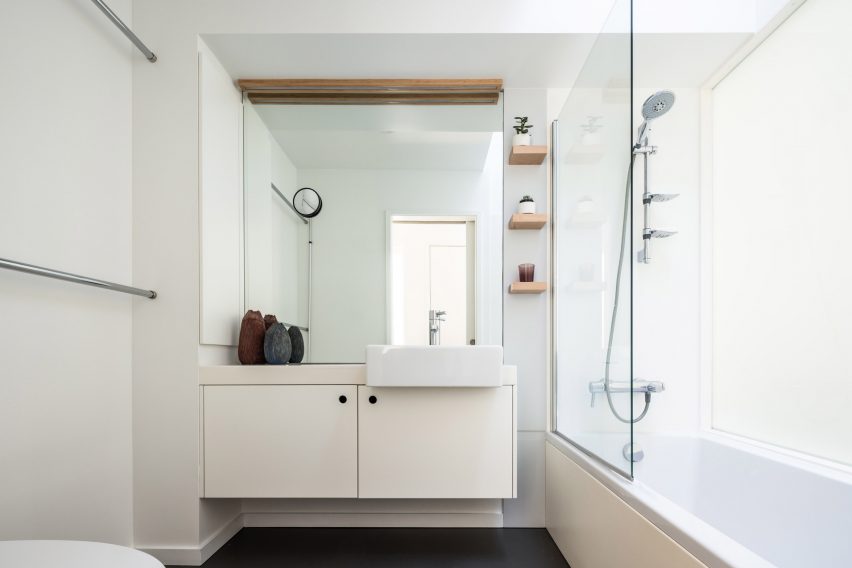 17 Jackson Place by Fanny and Matthew Mueller