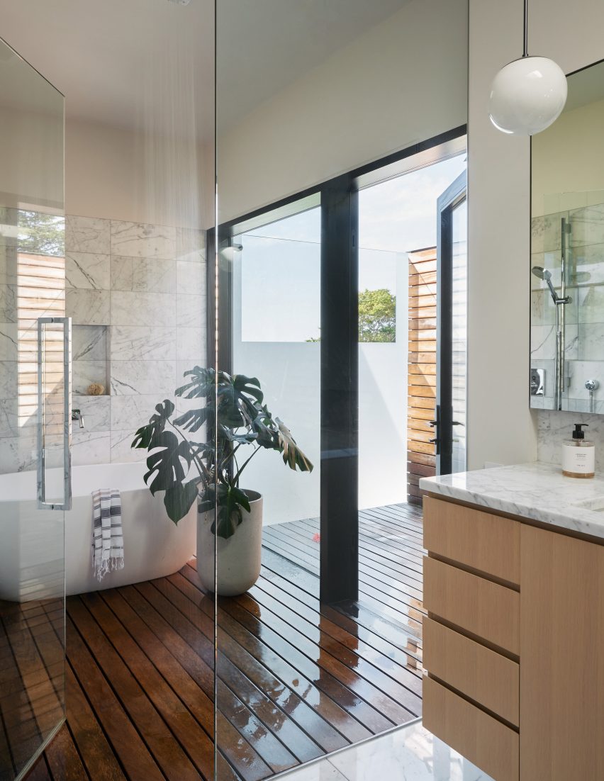 Fauntleroy Residence by Heliotrope