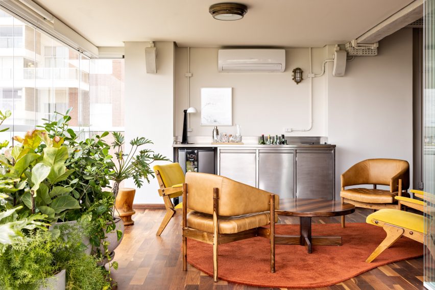 Bar area