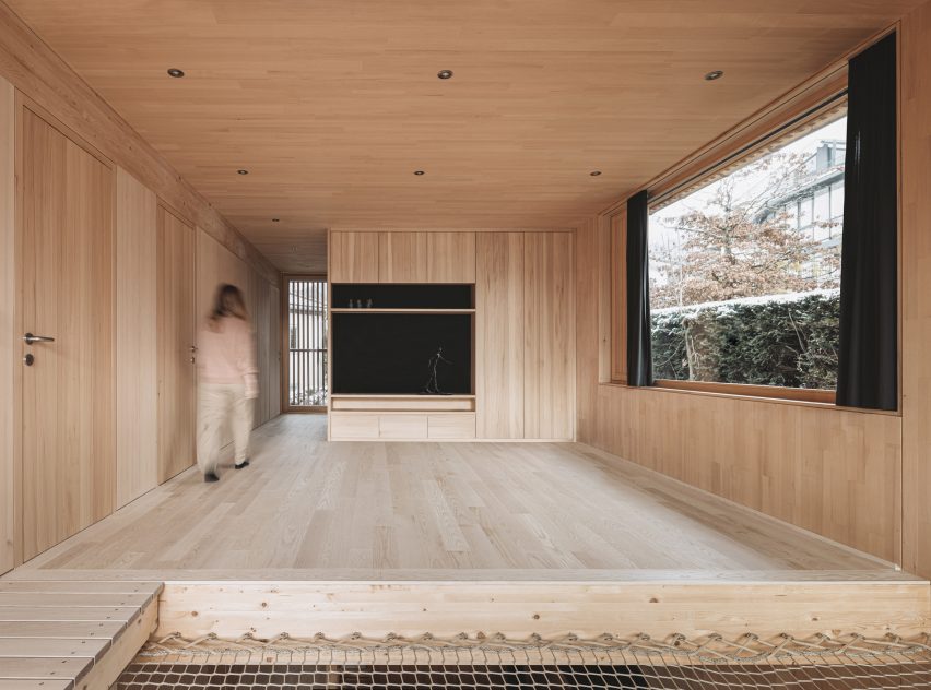 Haus L in Austria by Dunkelschwarz