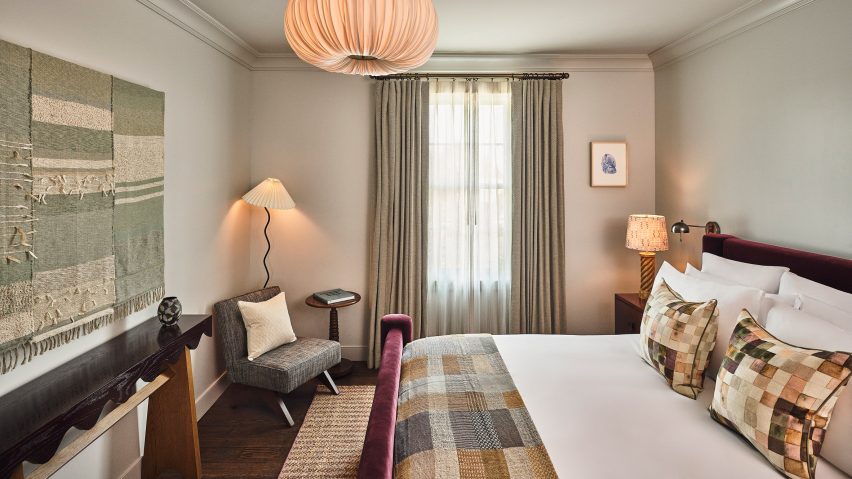 Guest bedroom