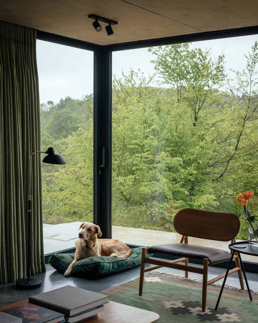 Interior of Hampshire house extension by Invisible Studio