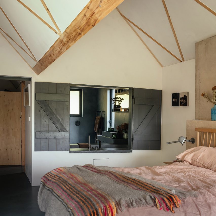 Interior of Hampshire house extension by Invisible Studio