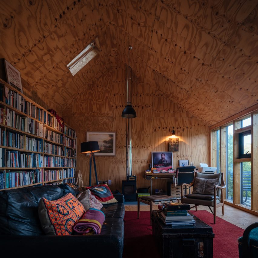 Interior of Hampshire house extension by Invisible Studio