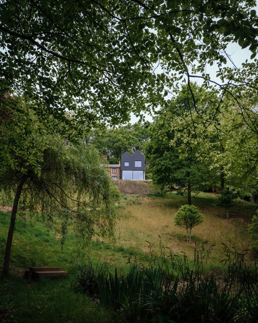 Interior of Hampshire house extension by Invisible Studio