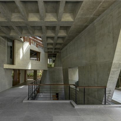 House of Voids by Malik Architecture