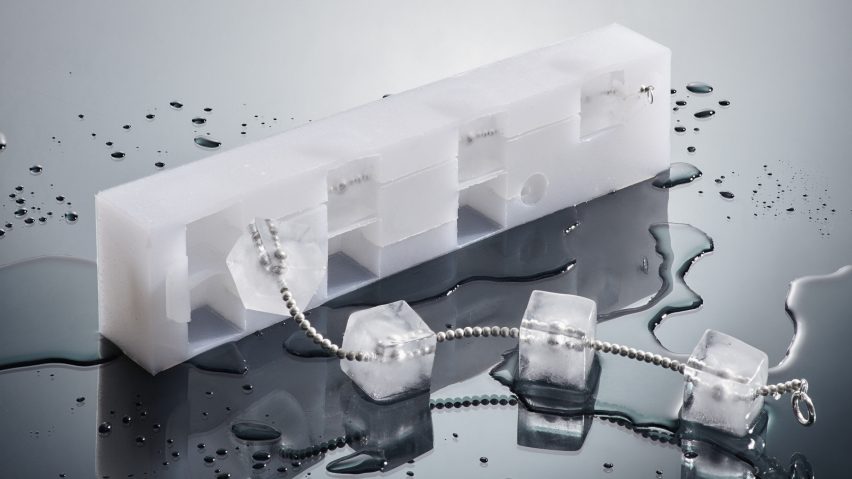 oOoooOoooOh la l'ice necklace by Golem