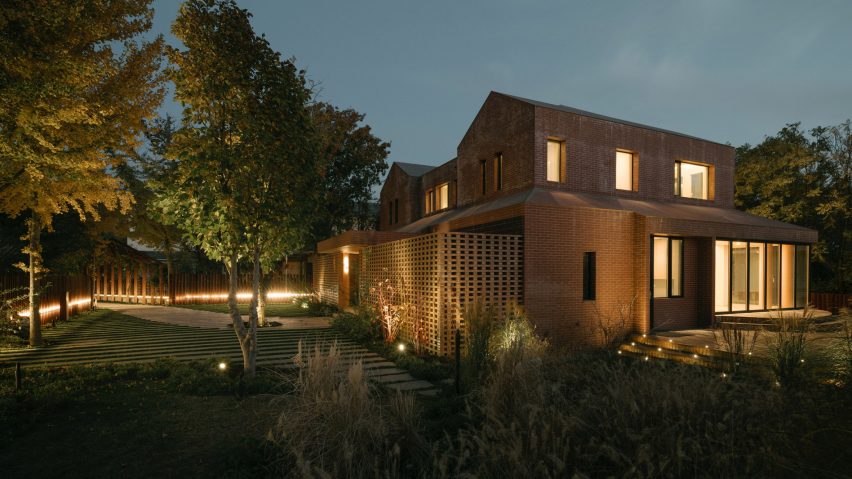 Exterior of Anna Garden House by Kiki Archi in China
