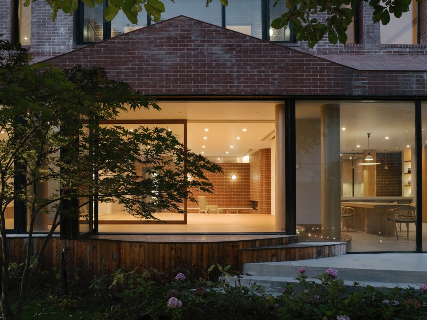 Exterior of Anna Garden House by Kiki Archi in China