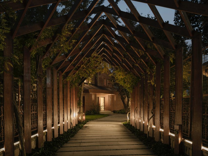 Exterior of Anna Garden House by Kiki Archi in China