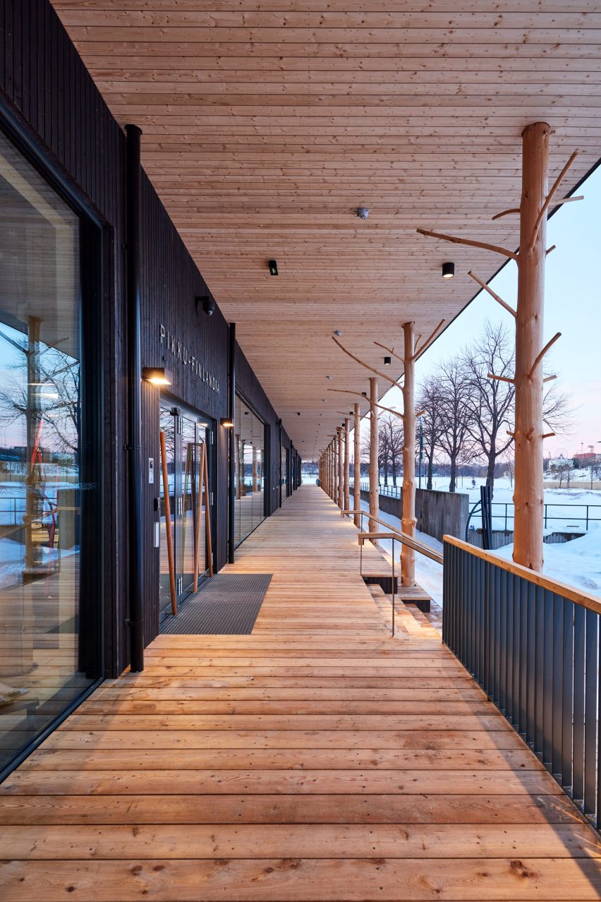 Colonnade of Little Finlandia