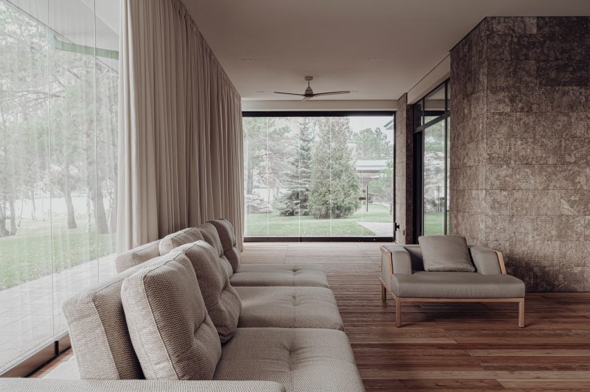 Mureli House in Kozyn, Ukraine, by Makhno Studio