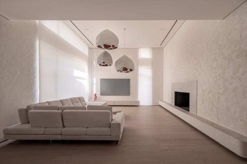 Mureli House in Kozyn, Ukraine, by Makhno Studio