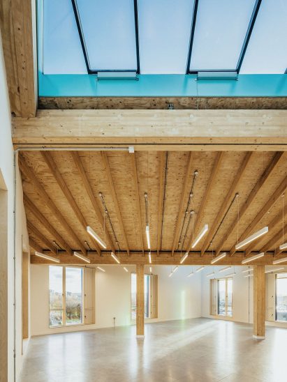 Studio interior at D2 workspace by Mole Architects