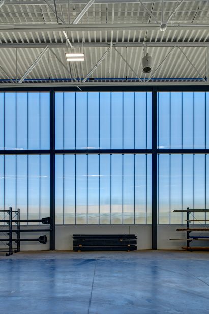 Polycarbonate window walls