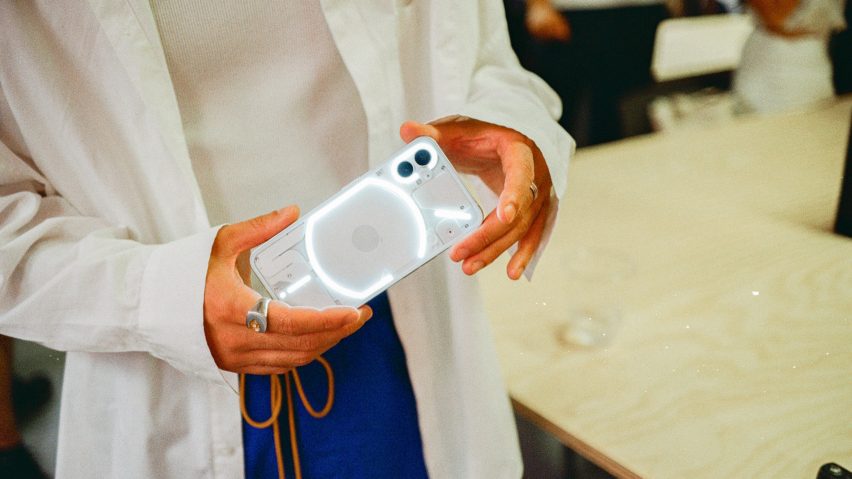 Nothing Phone (1)