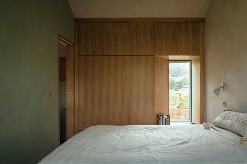 Interior of Clay Retreat in Hampshire by Pad Studio