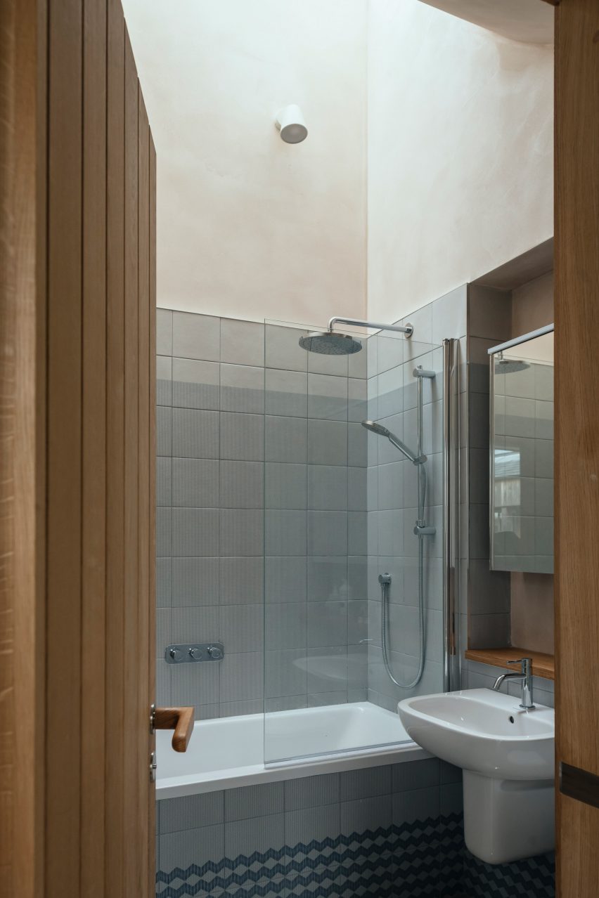 Interior of Clay Retreat in Hampshire by Pad Studio