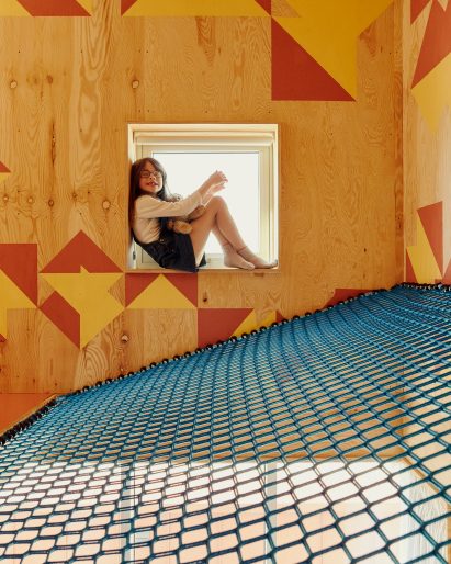 Cargo net in holiday home