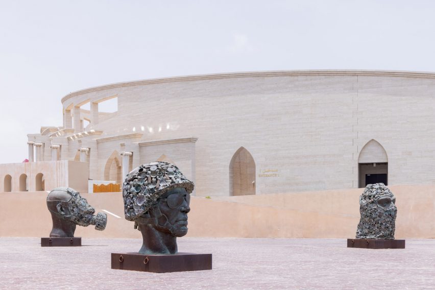 Qatar outdoor artworks shot by Iwan Baan