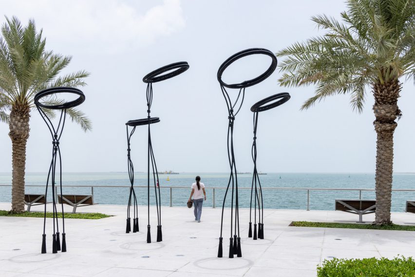 Qatar outdoor artworks shot by Iwan Baan