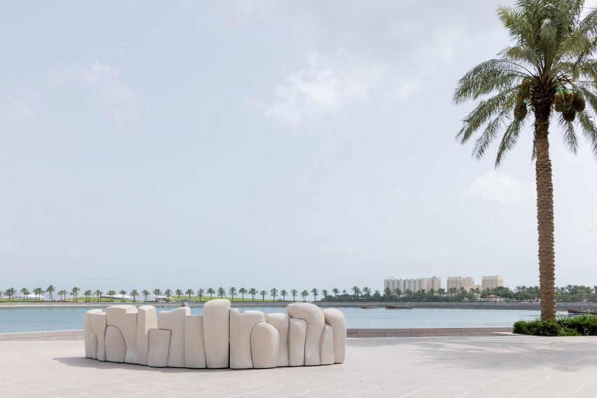 Qatar outdoor artworks shot by Iwan Baan
