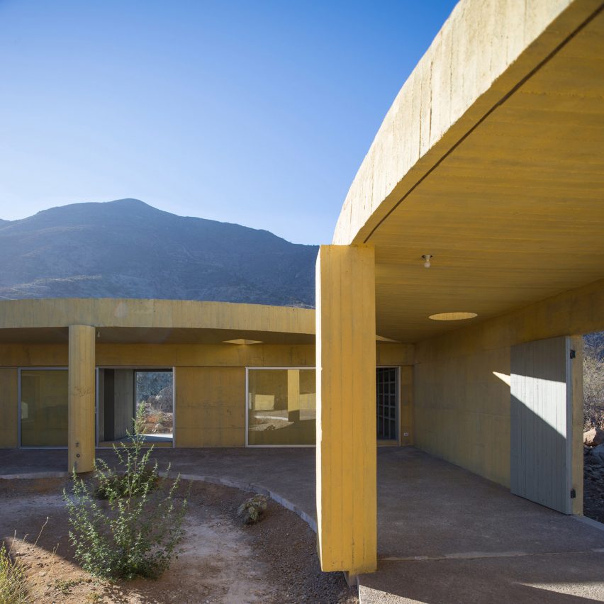 Column and canopy of Raem House by Pezo von Ellrichshausen